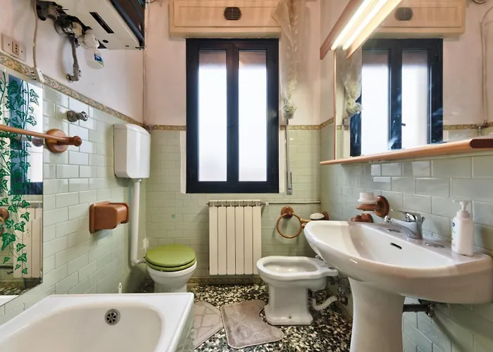 Easy Old Appartement *