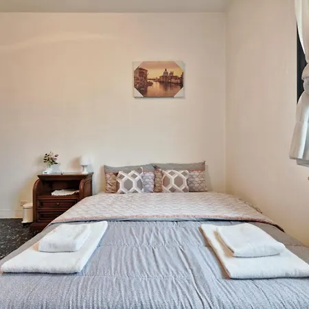 Easy Old City Appartement